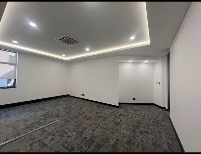 298M² OFFICE TO LET IN ILLOVO